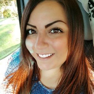 Meet your Posher, Melissa